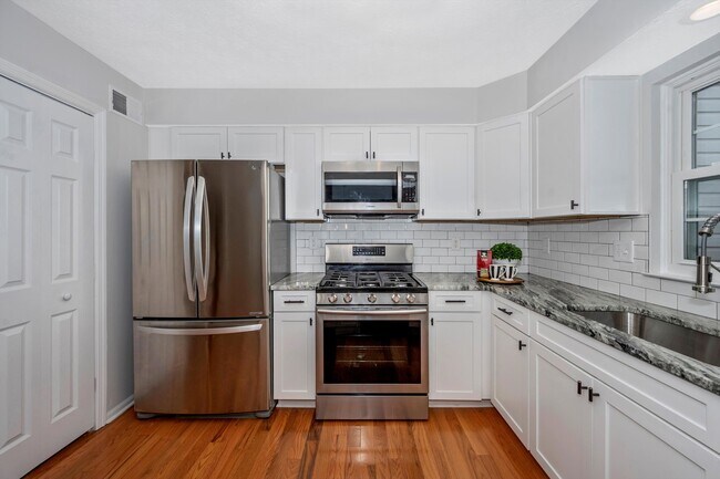 Building Photo - 509 Sugarbush Cir