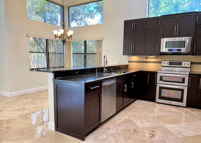 Building Photo - 1099 Waterbrook Ln