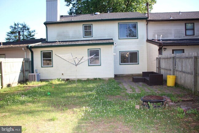 Building Photo - 34 Heron Pl