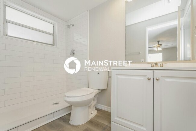 Building Photo - 3 Bedroom Pet-Friendly Home in NEW PORT RICHEY, FL with Main Street Renewal