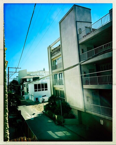 View from Balcony down Speedway - 15 Spinnaker St
