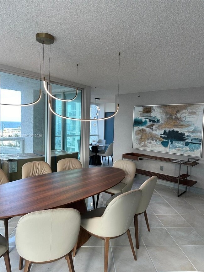 Building Photo - 16400 Collins Ave