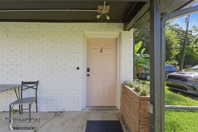 Building Photo - 4619 Jenkins Ave
