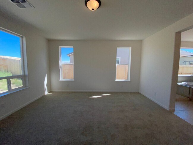 Building Photo - Built 2024 Spanish Springs Reno 5 Bedroom ...