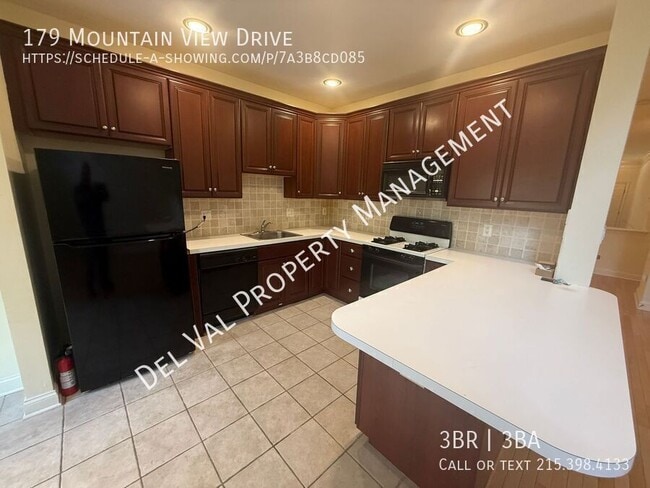 Building Photo - 179 Mountain View Dr