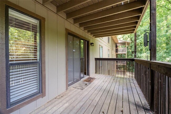 Building Photo - 308 Cumberland Ct SE