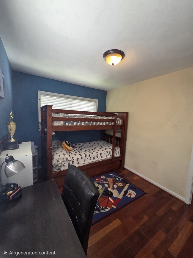 Building Photo - 108 N Gladden St