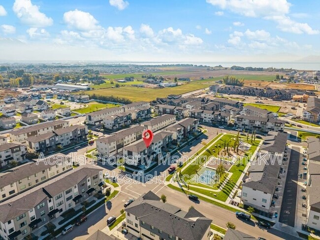 Building Photo - 419 Wood Stream Rd