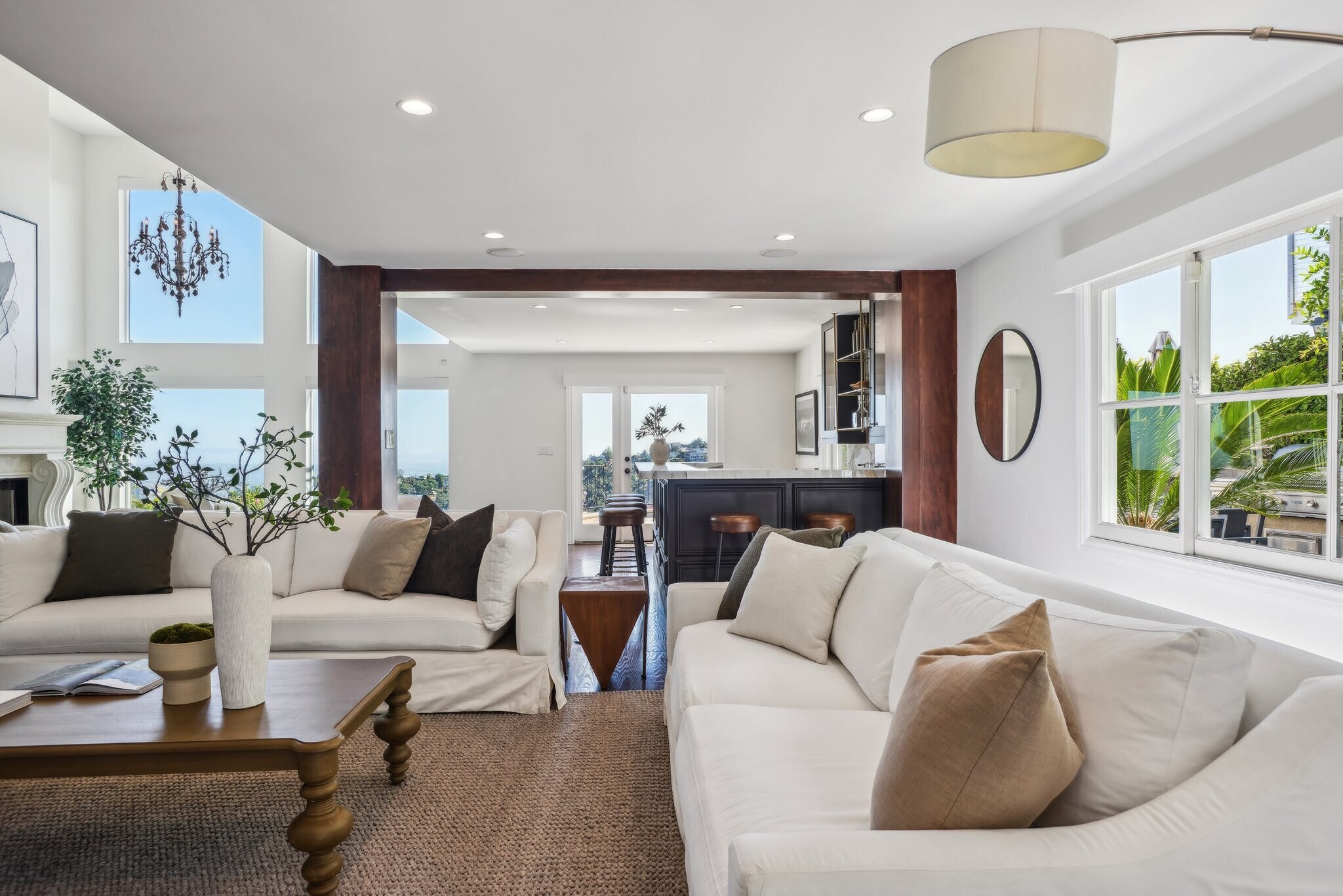 Building Photo - 2411 Mount Olympus Dr