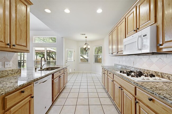 Building Photo - 1230 Heppner Dr