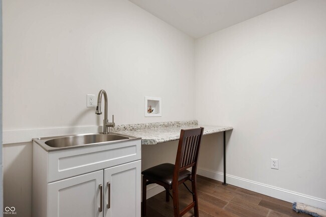 Building Photo - 1419 Wright St