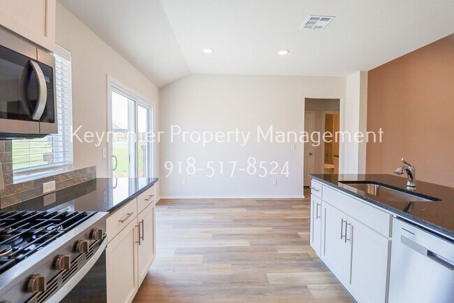 Building Photo - 4 Bed 3 Bath New Construction Simmons Home at Pine Valley Ranch