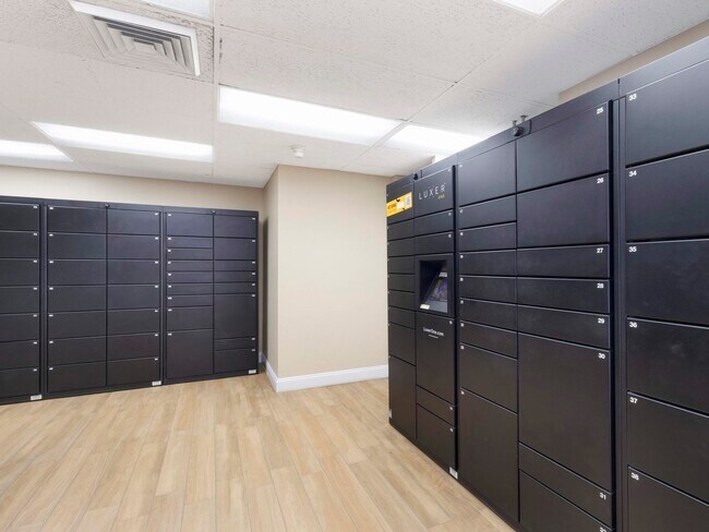 Building Photo - 111 N Pompano Beach Blvd