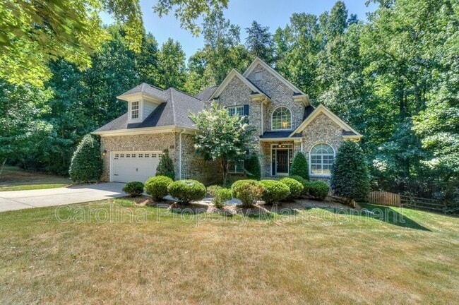 Building Photo - 181 Streamside Pl