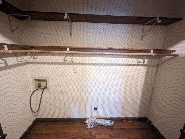 Building Photo - 3 Bedroom 3 Bathroom Home in Batesville