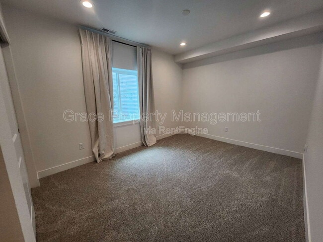 Building Photo - 12930 Galapago St