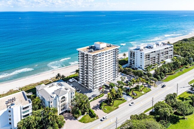 Building Photo - 2066 N Ocean Blvd