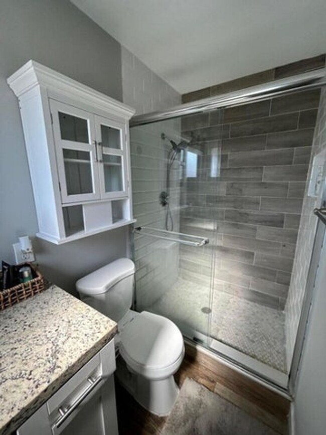 Building Photo - 1182 SE 2nd Ave