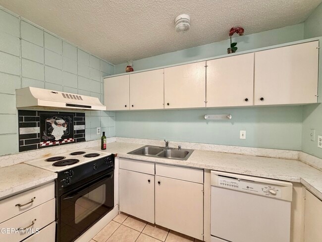 Building Photo - 6400 Edgemere Blvd