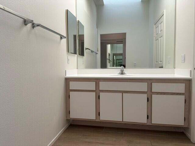 Building Photo - 37624 Breeze Way