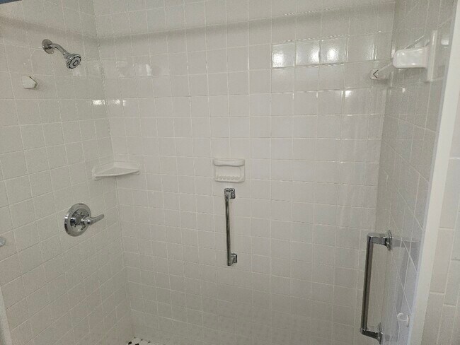 Building Photo - 1895 Big Oak Dr