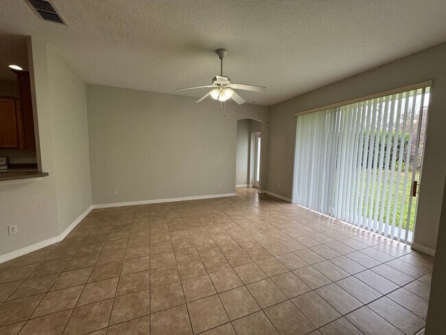 Building Photo - 10360 Sandy Marsh Ln