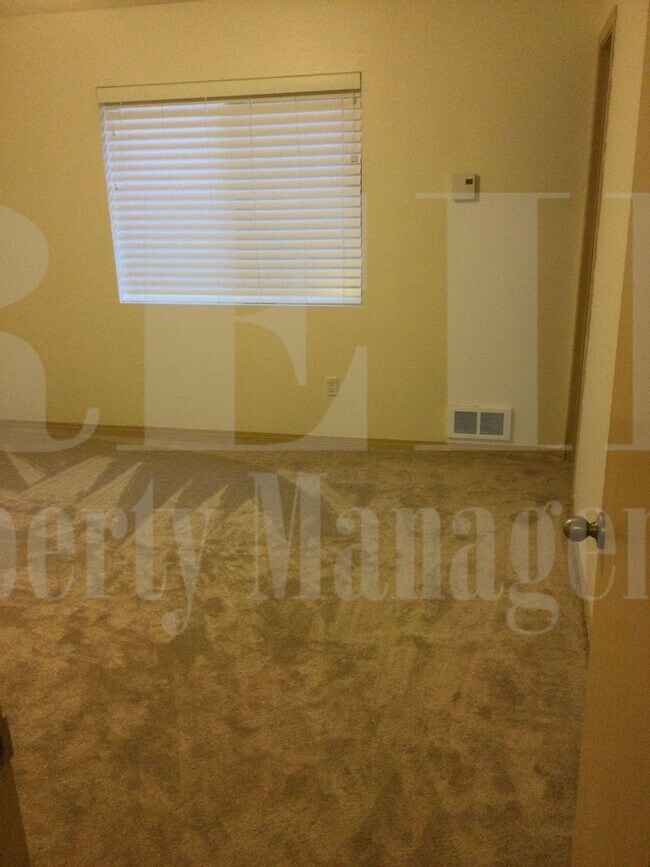 Building Photo - Mountain Views - 3 Bedroom Poulsbo Rambler