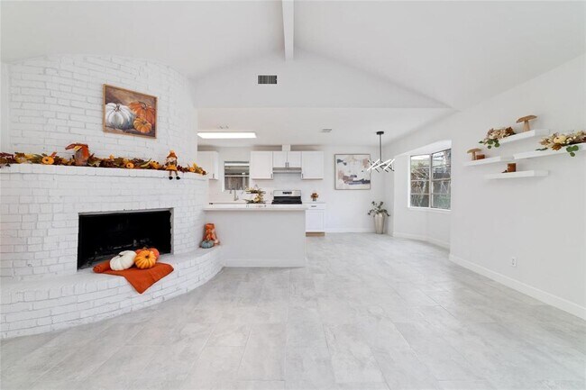 Building Photo - 12018 Troulon Dr