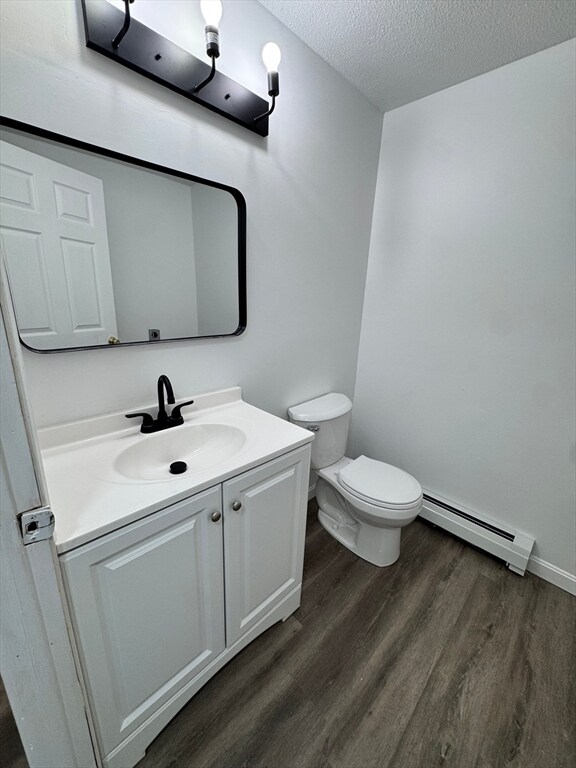 Building Photo - 17 Bassett St