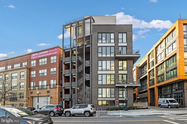 Building Photo - 1500 Harry Thomas Way NE