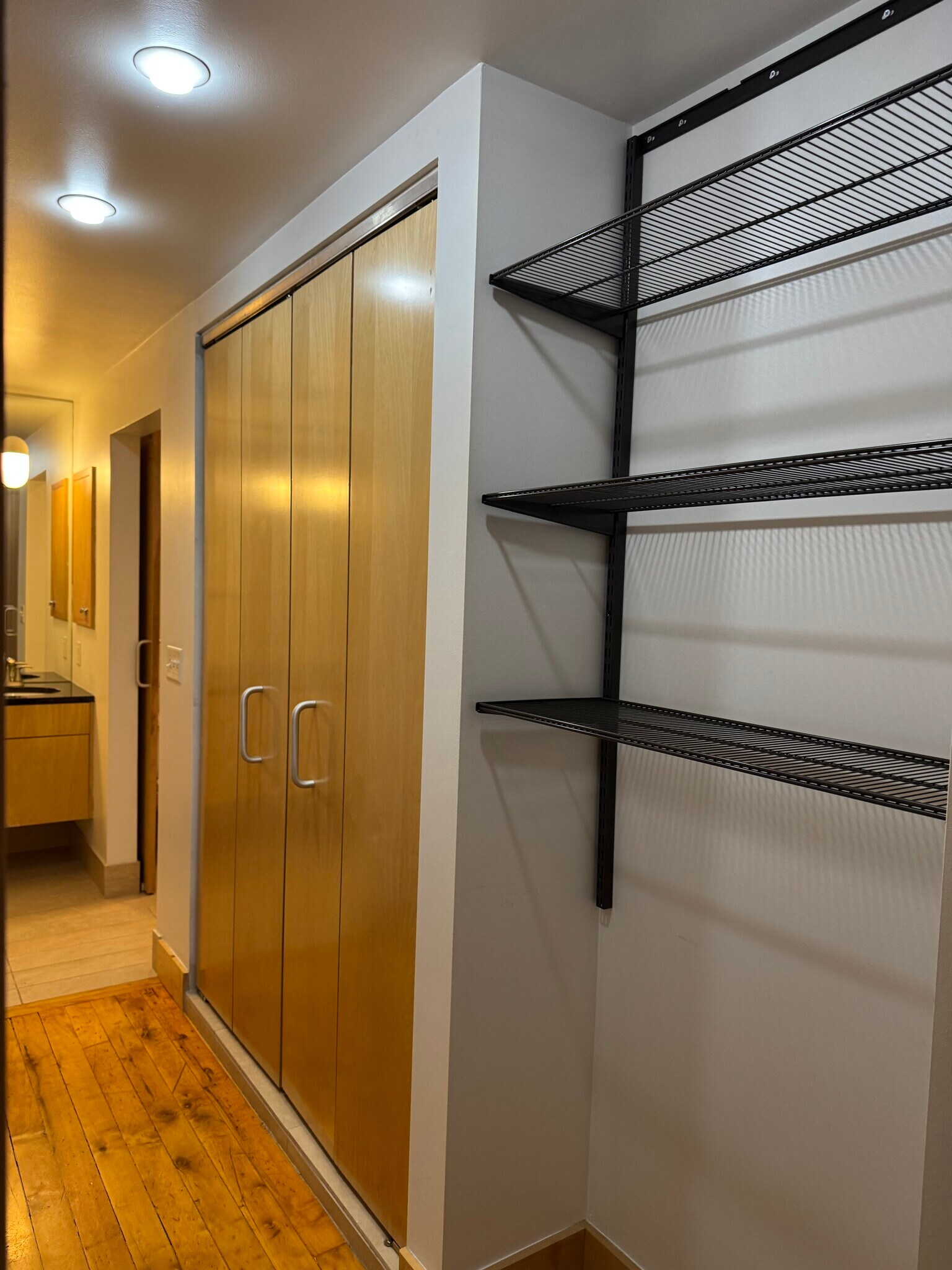 Building Photo - 105 S 9th St