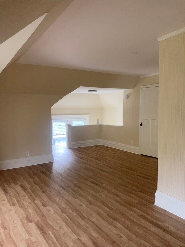 Building Photo - 326 Barrington St