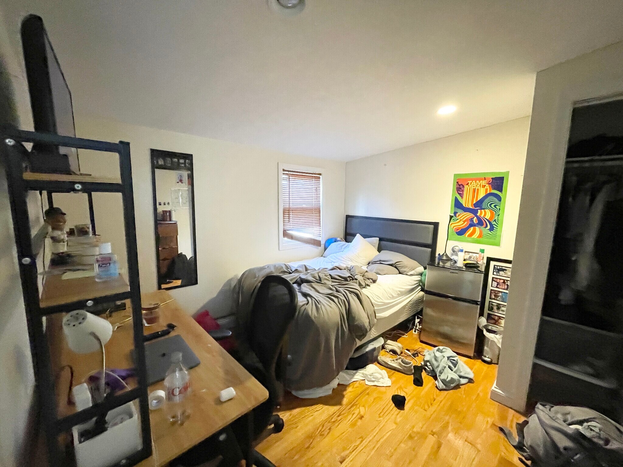 Building Photo - 7 Iroquois St