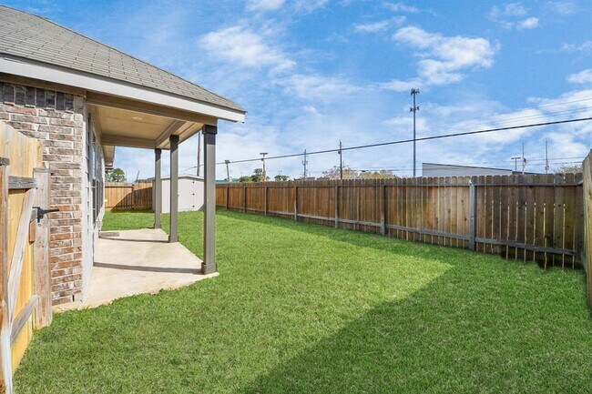 Building Photo - 7009 Terra Ln