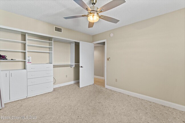 Building Photo - 205 S Banana River Blvd