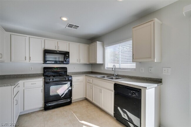 Building Photo - 868 Blue Rosalie Pl