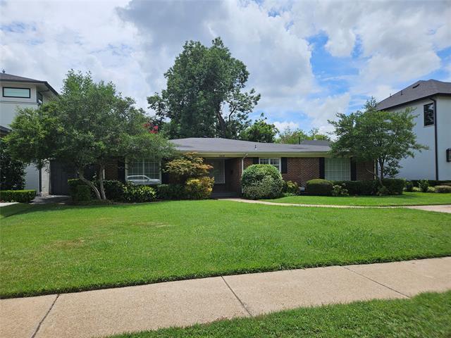 Primary Photo - 6432 Chevy Chase Ave