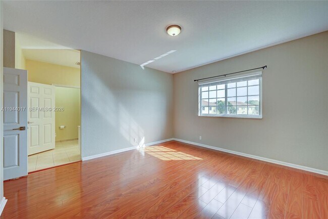 Building Photo - 3258 NW 32nd Terrace