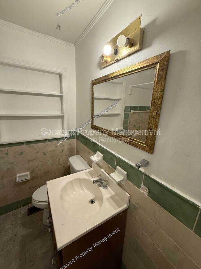 Building Photo - 3069 Somerset Dr