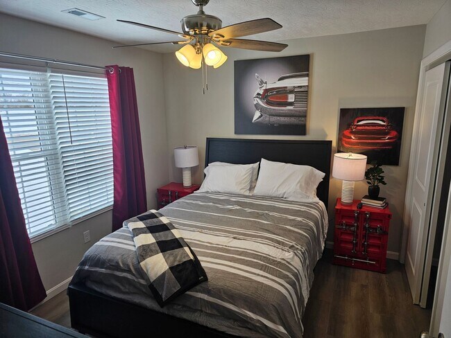 Building Photo - Vroooom . . . . the ROAD is calling. . . .Fully furnished themed rental includes all utilities an...