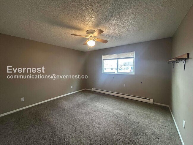 Building Photo - 1075 Magnolia St