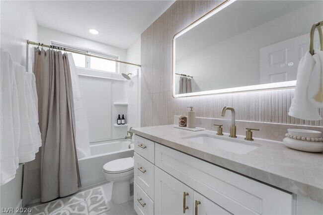 Building Photo - 3138 Belvedere Dr