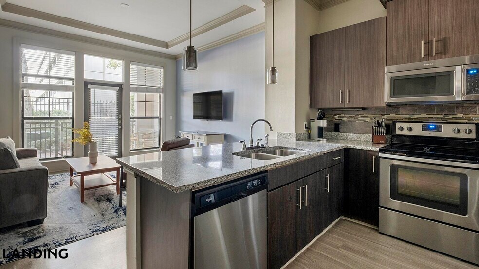 Building Photo - 3505 W Sam Houston Pkwy S