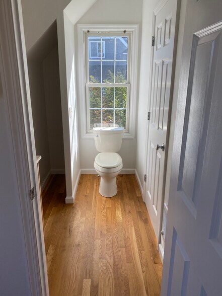 Bathroom - 7 Greenfield Ave