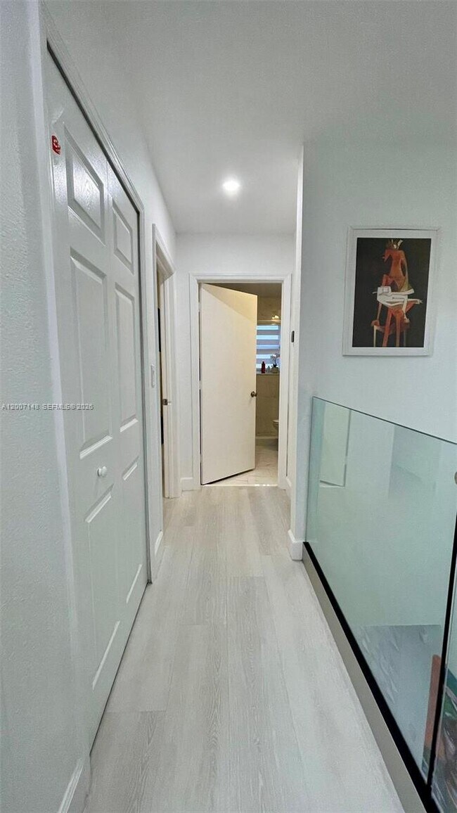 Building Photo - 1149 NW 126th Pl