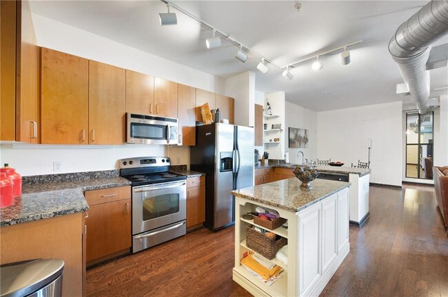 Building Photo - 5300 Peachtree Rd