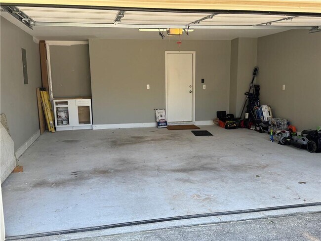 Building Photo - 4148 Fawn Ct NE