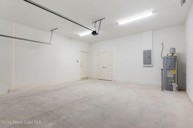 Building Photo - 197 Dayton Blvd