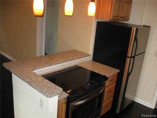 Building Photo - Remodeled Home