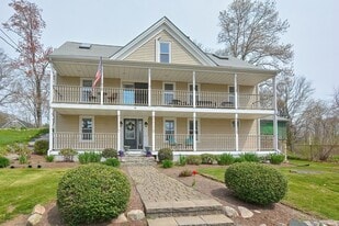 Building Photo - 12 Community Way